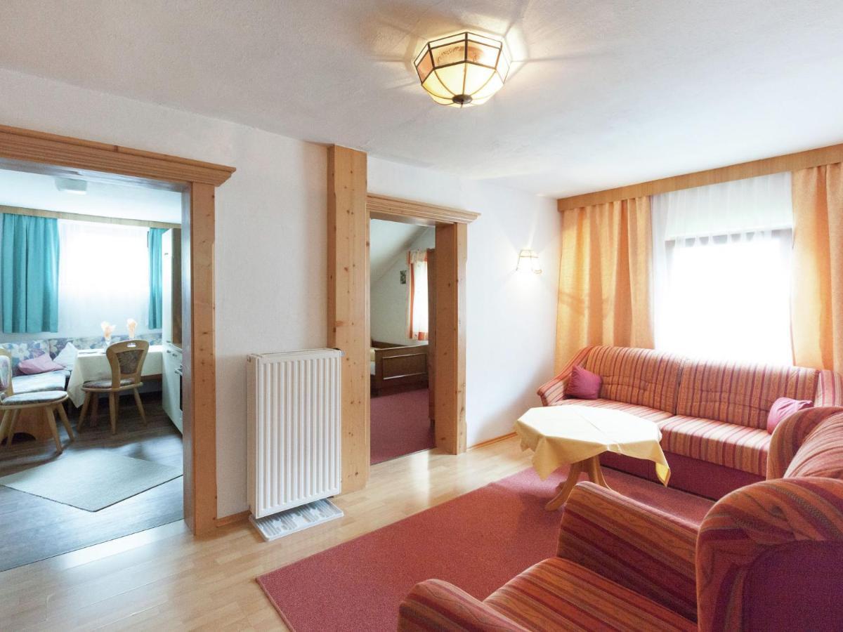 Guesthouse In Vent With Balcony Exterior photo