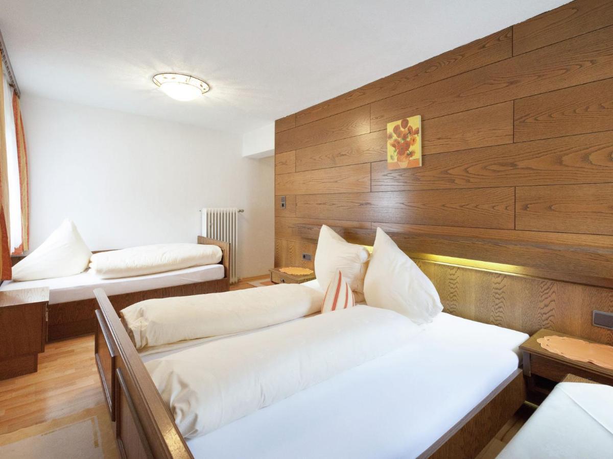 Guesthouse In Vent With Balcony Exterior photo